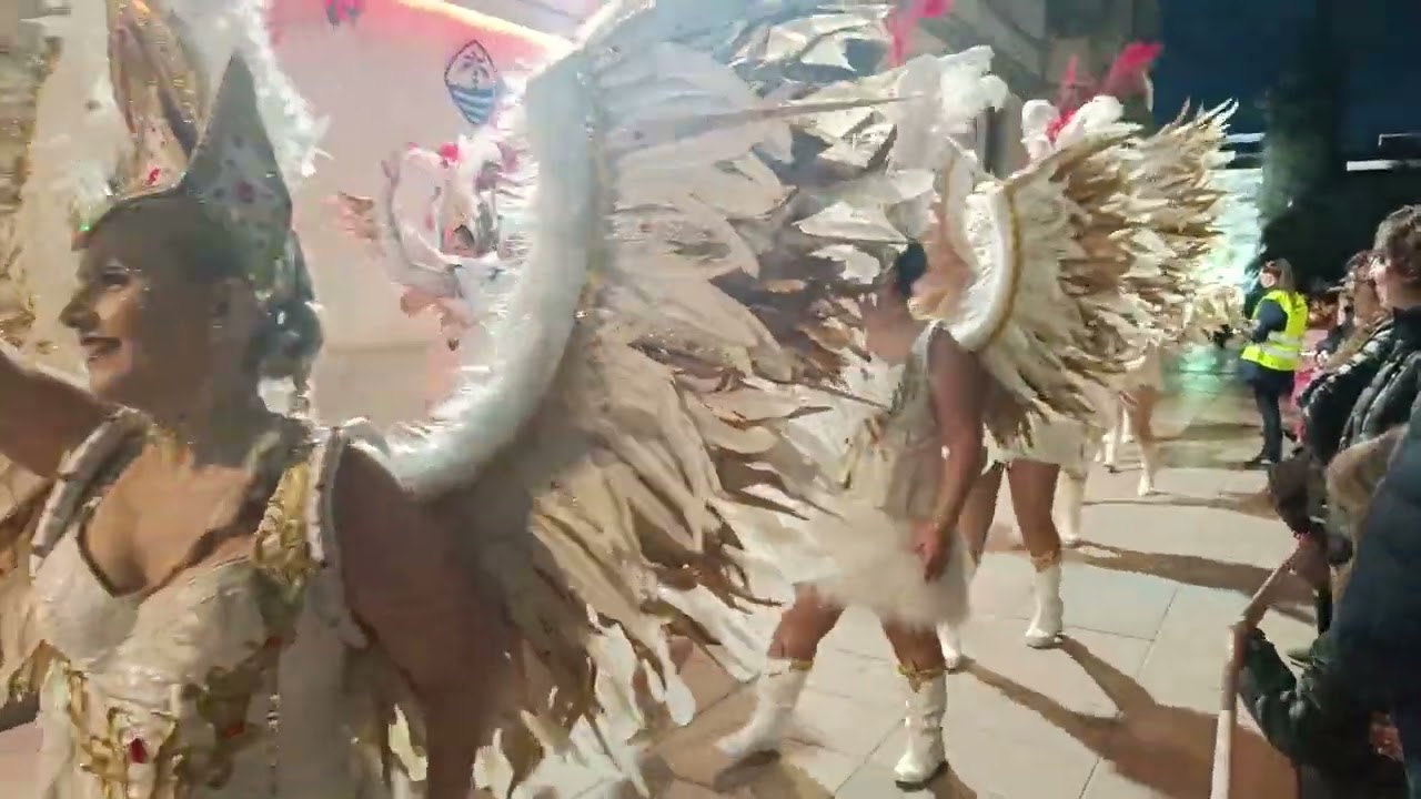 GRAN RÚA Y DESFILE DE CARNAVAL EN CUNIT 14 DE FEBRERO 2026 