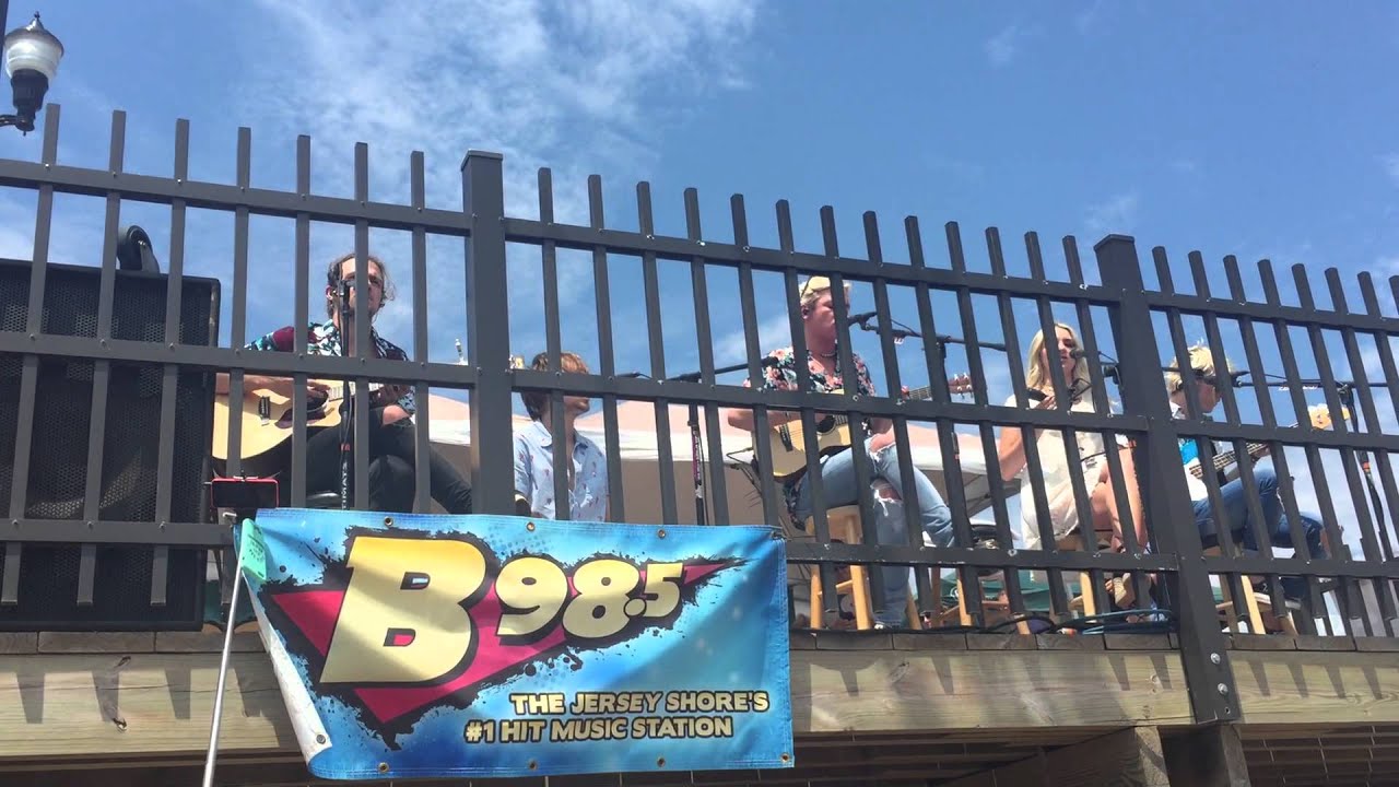 R5 - Wild Hearts (Acoustic Show on the Seaside Heights Boardwalk 7.13.15)