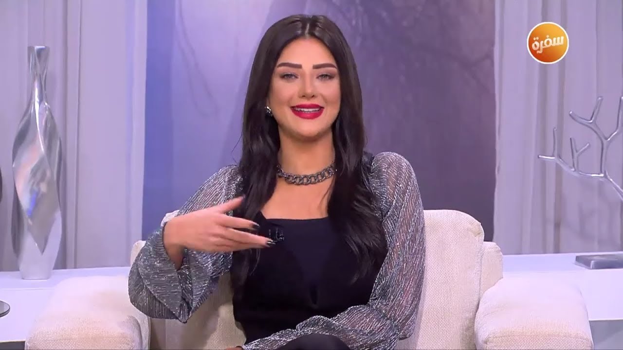 فكرة مختلفة هتساعدك تغيري ستايل لبسك | هي وبس