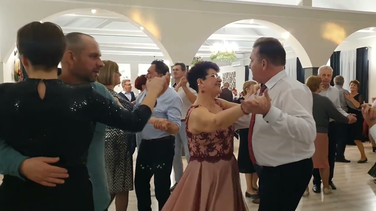 ZAKOCHANE W SOBIE PARY na zabawie karnawałowej u Teresy w Złotym Dworze 06 01 2024