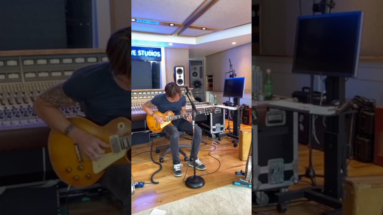 Keith Urban: LIVE - Somewhere In My Car (URBAN UNDERGROUND)