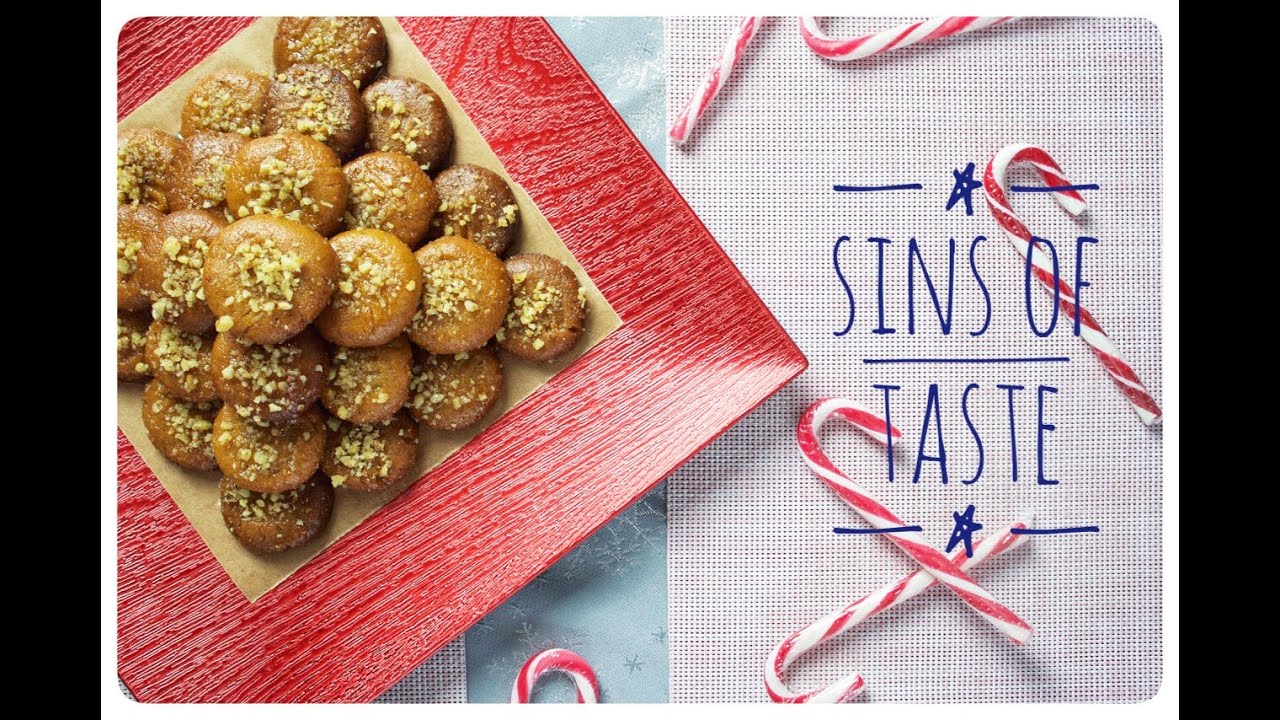 Christmas honey cookies - The amazing Christmas Greek Melomakarona