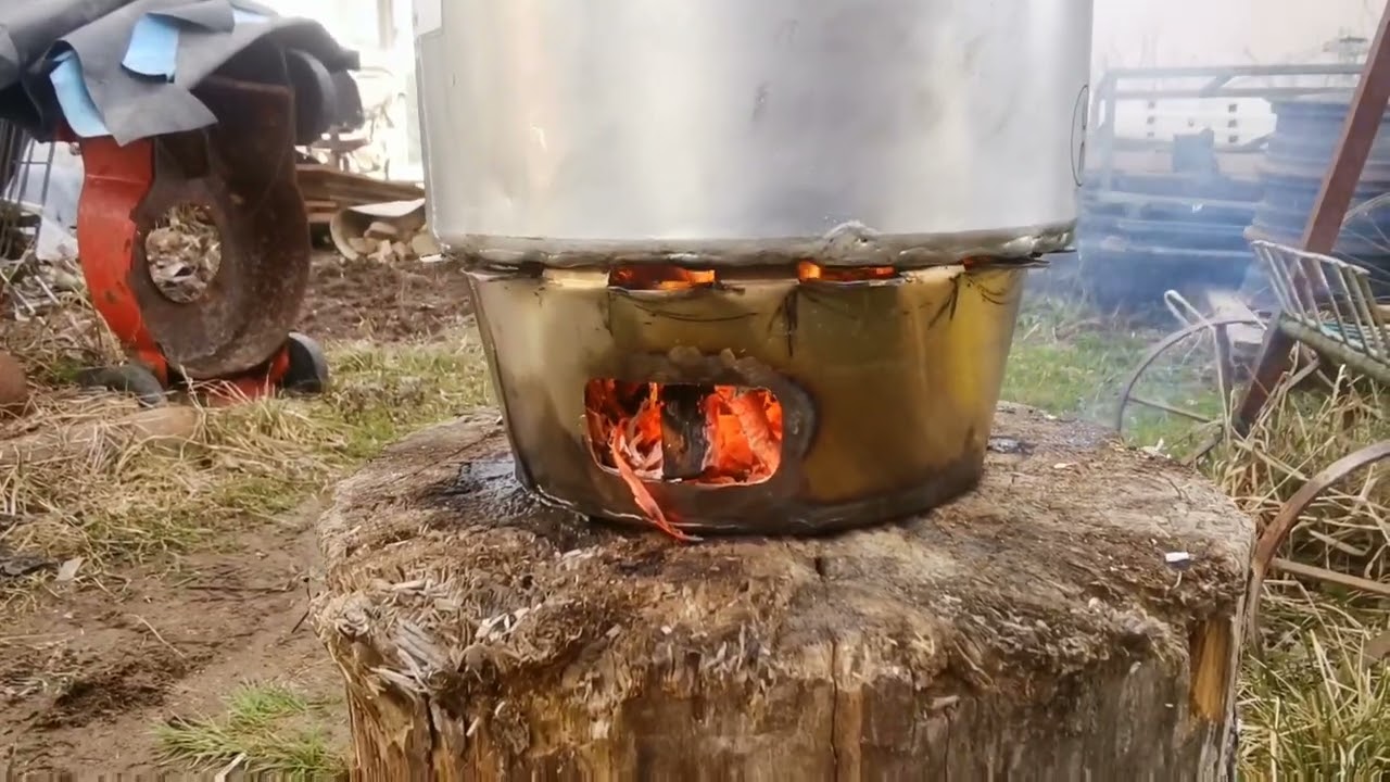 Походный самовар по типу Kelly Kettle.