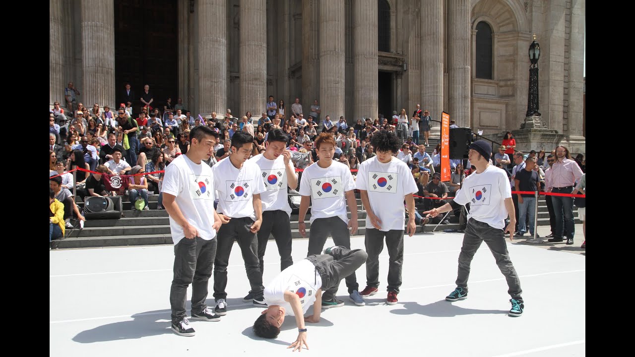 B-Boys Gamblerz Crew at St Pauls London England UK