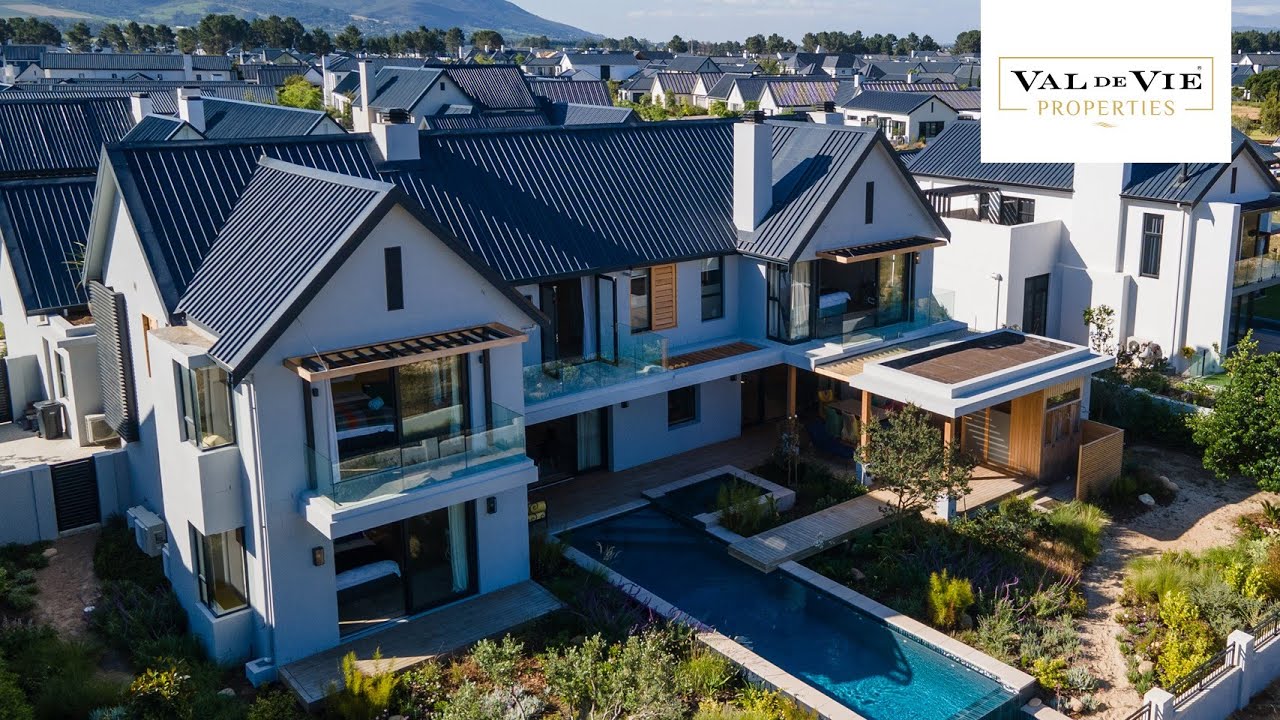 Luxury Family Home on Val de Vie Estate | For Sale | Val de Vie Properties