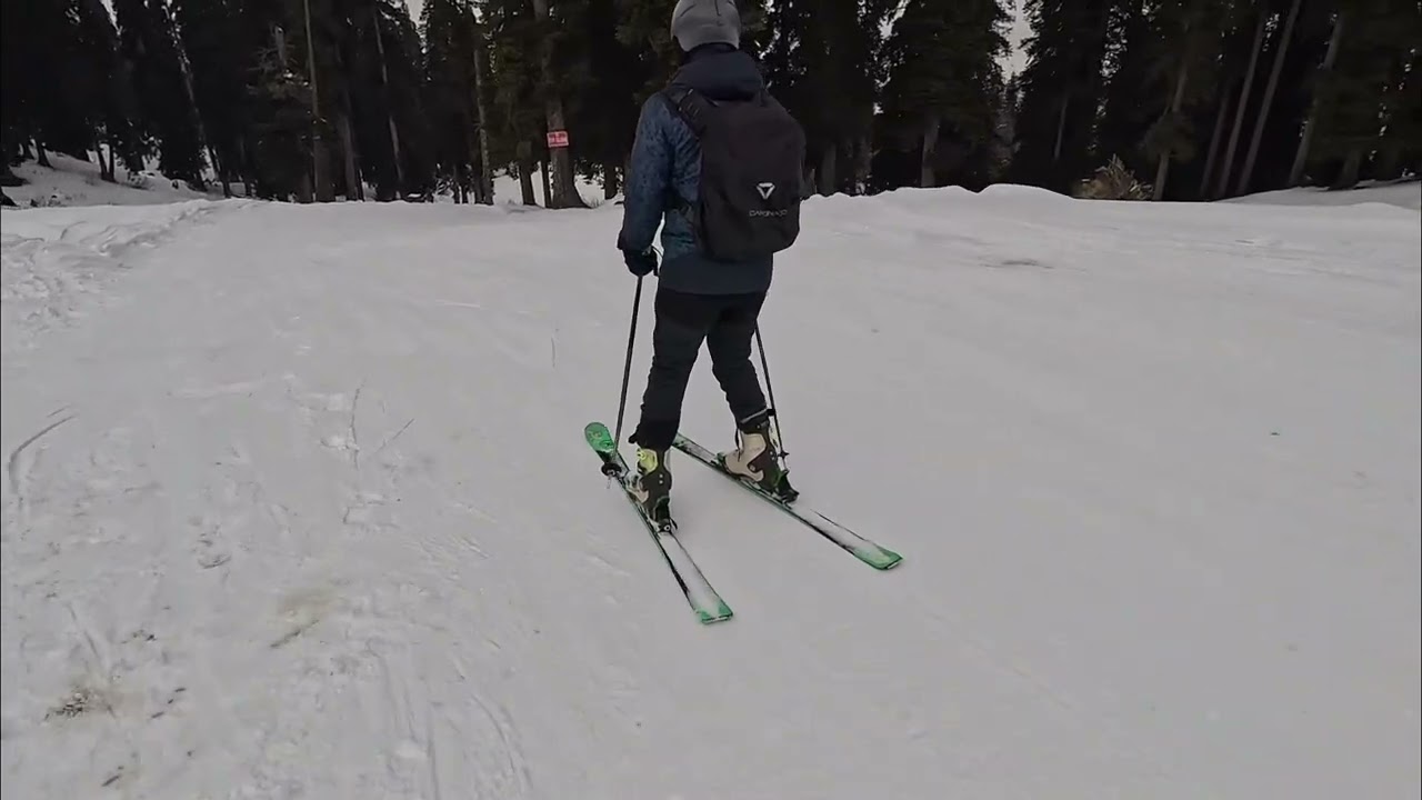 Skiing in Gulmarg phase 1 in feb 2025