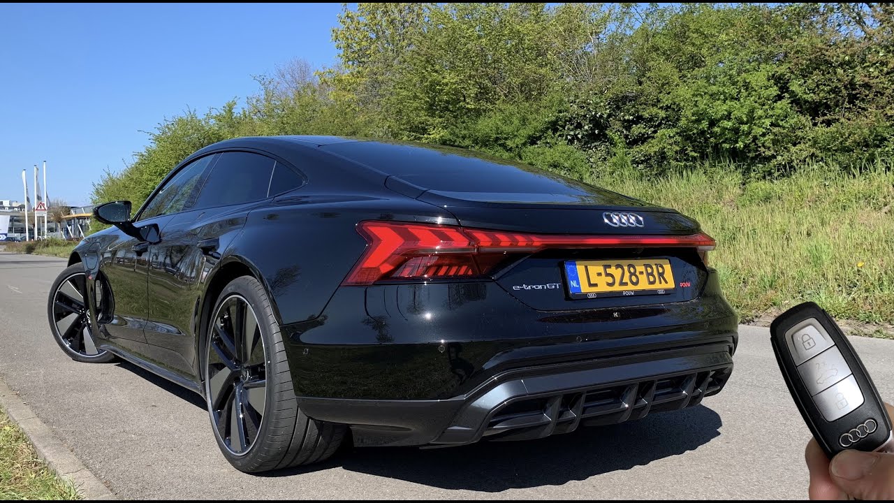 New 2021 Audi e-tron GT Quattro (530hp) | Acceleration, Lightshow, Visual Review