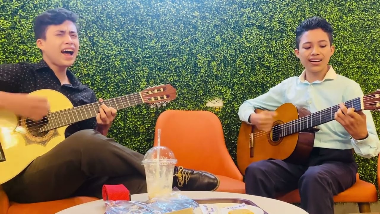 precioso cantodel Duo voceros de cristo ...... Cover Dúo hnos Mejía