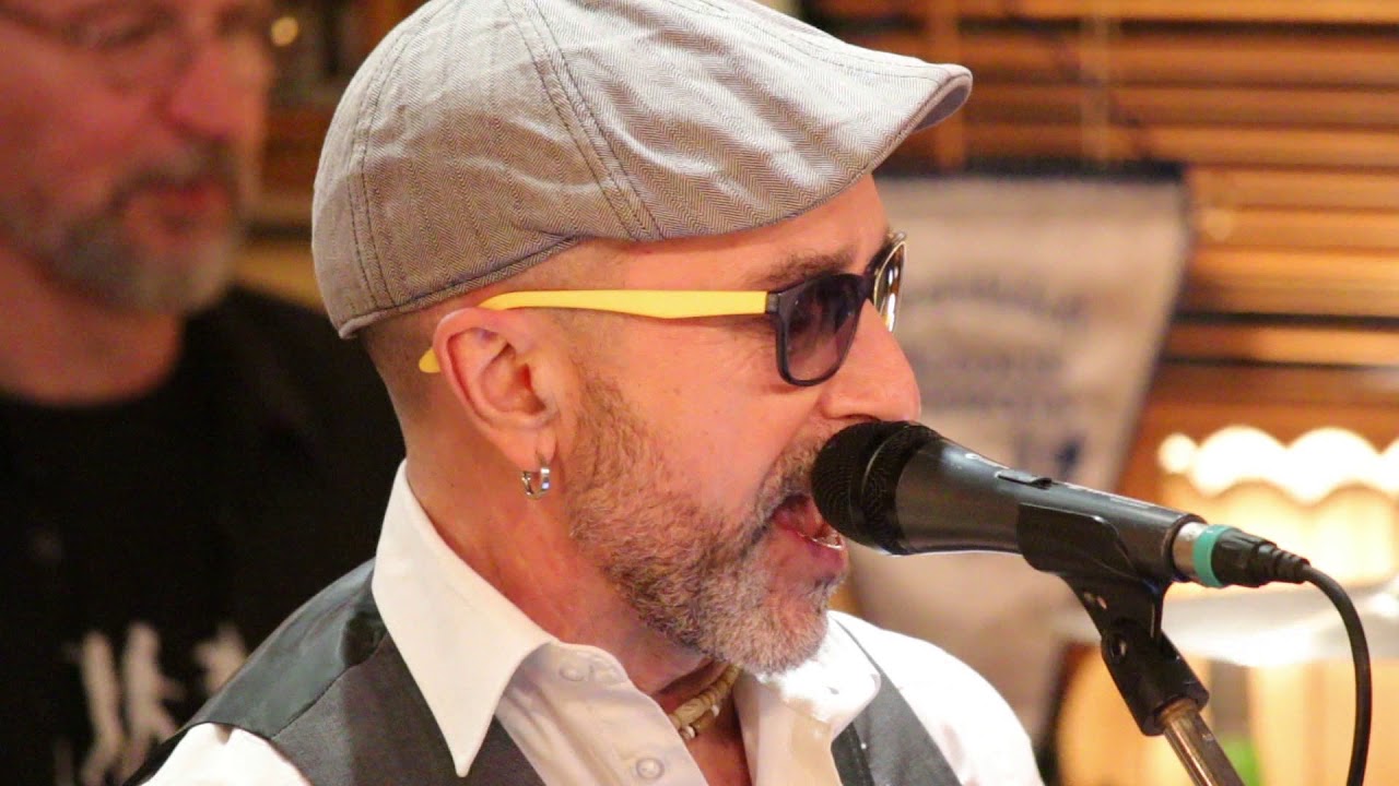 LIVE AT THE PUB :: Gianni Dato & the blue tone:: Josie