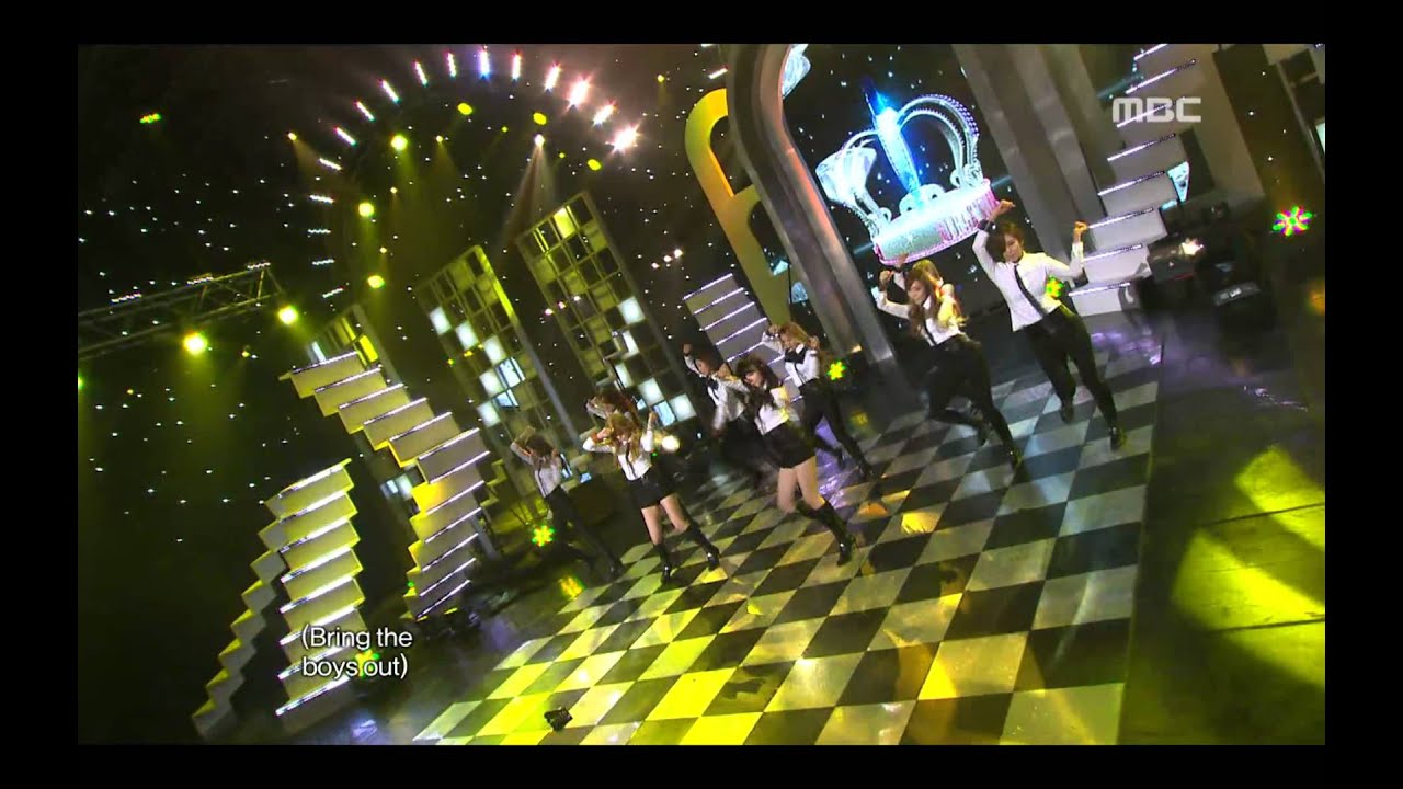 Girls' Generation SNSD - The Boys 소녀시대 - 더 보이즈 Music Core 20111119
