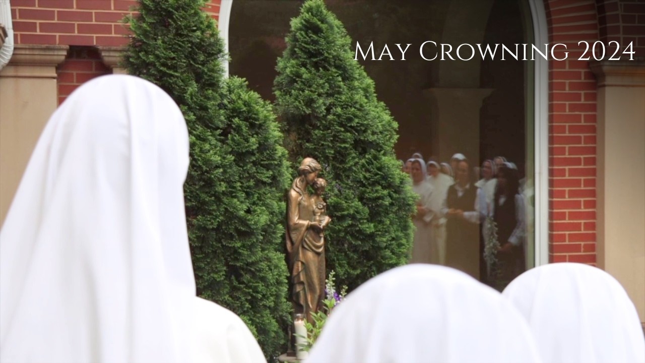 Crowning Our Lady at the Motherhouse