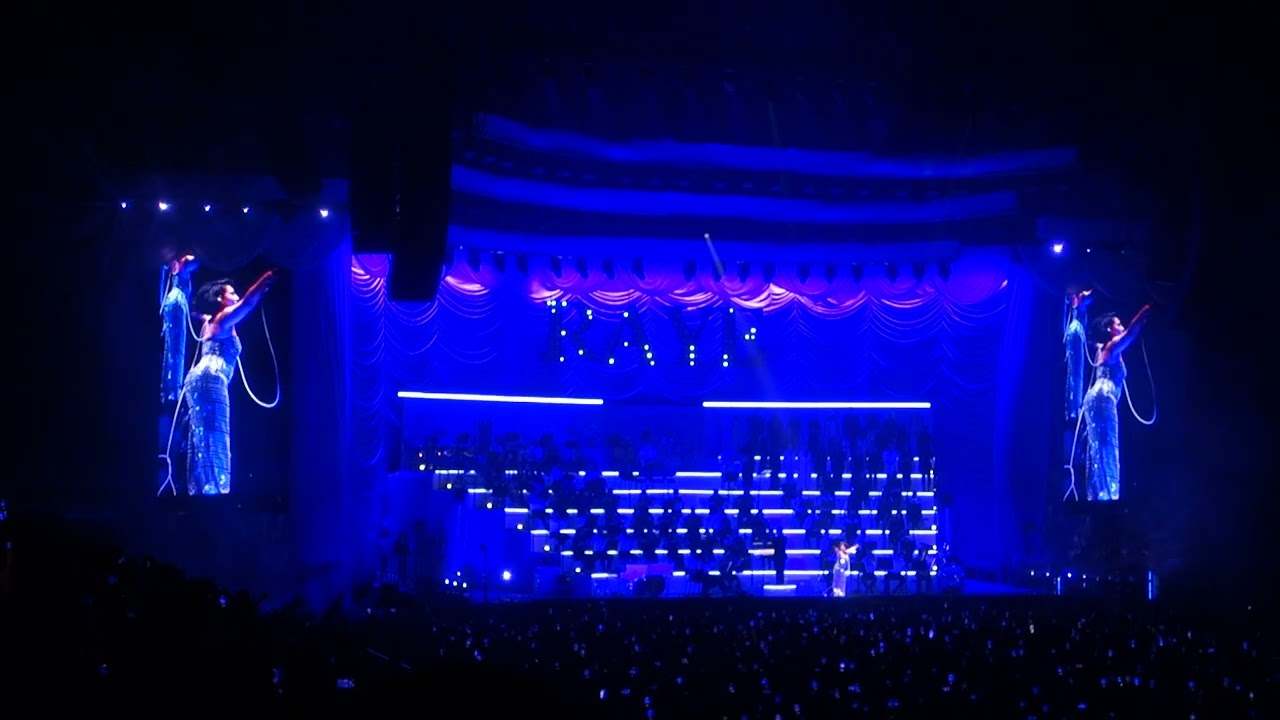 Raye - Prada Live at O2 Arena London