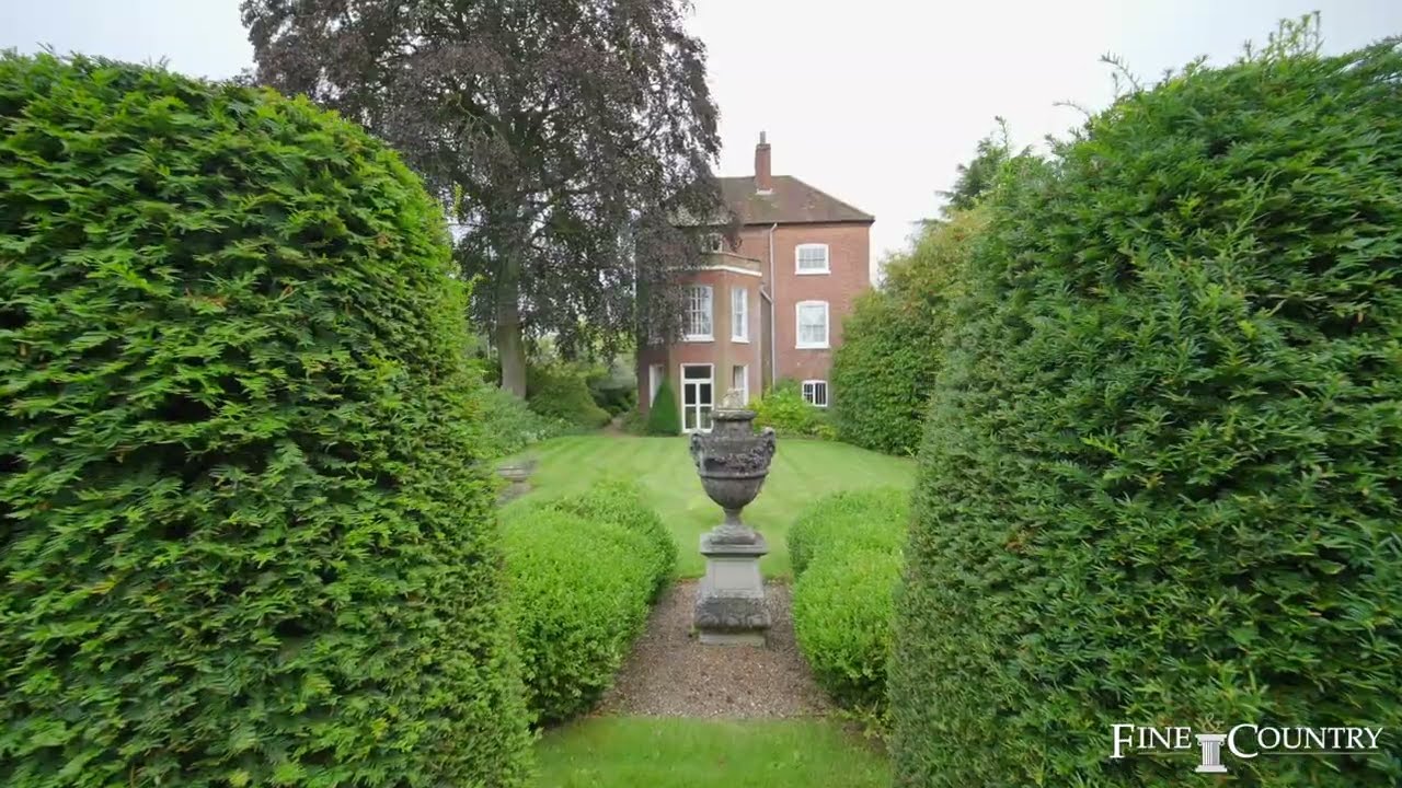 Droitwich Rd, Fernhill Heath - Fine & Country Worcestershire with Vanessa Bradford & Marie Kimberley