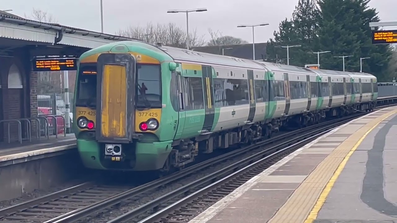 This southern trains at Billingshurst 
