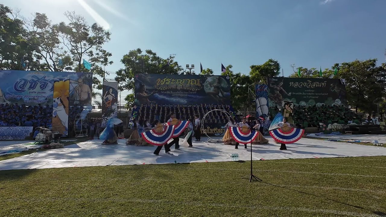 การแสดงเชียร์สีน้ำเงิน คณะพระญาณ 