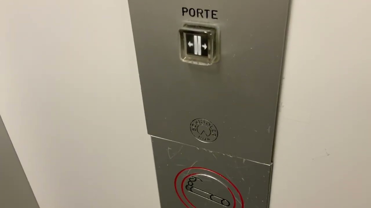 Joli ascenseur Schindler R-series à traction @ Sierre, Suisse.