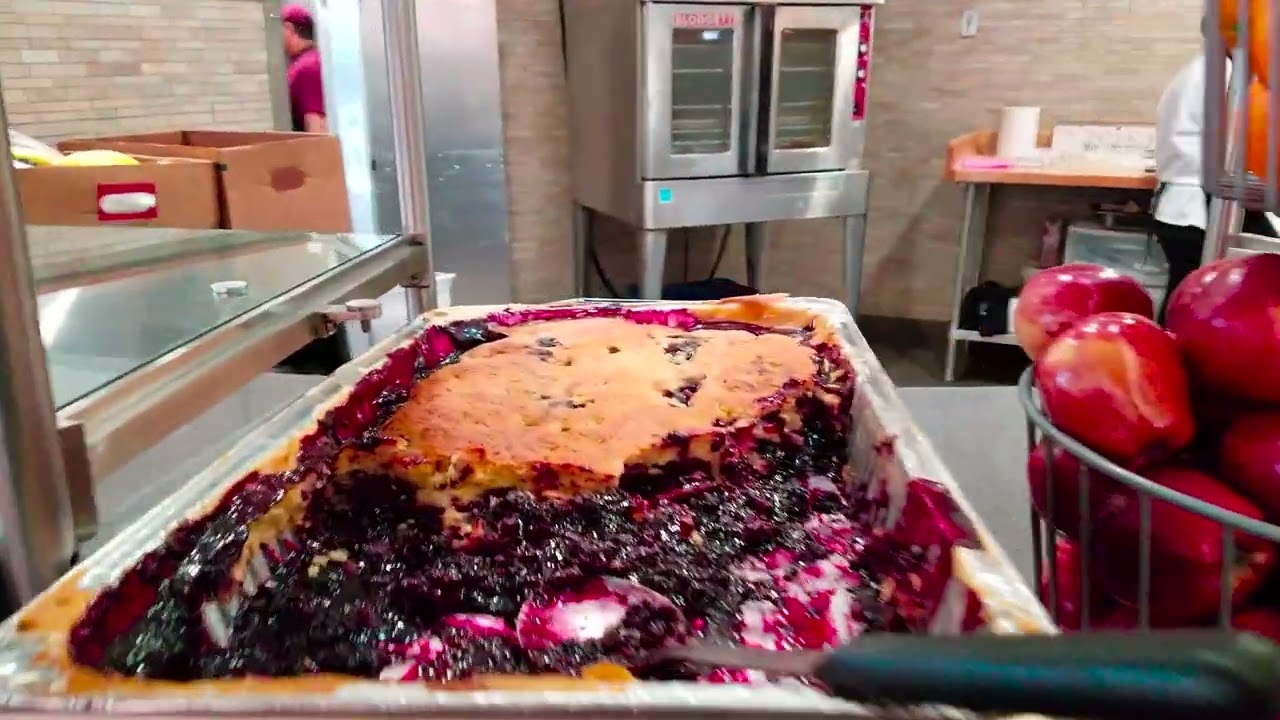 A day in UMass (University of Massachusetts at Amherst) feat. Berkshire Dining Commons