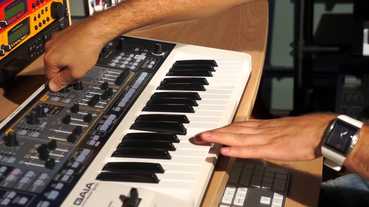 Making EDM Noise and Synth Builds with the Roland Gaia