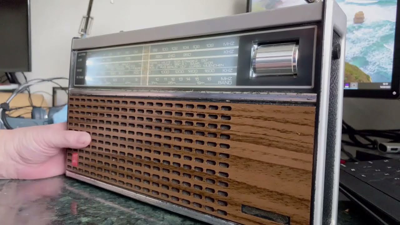 Grundig City Boy 1100 part 1