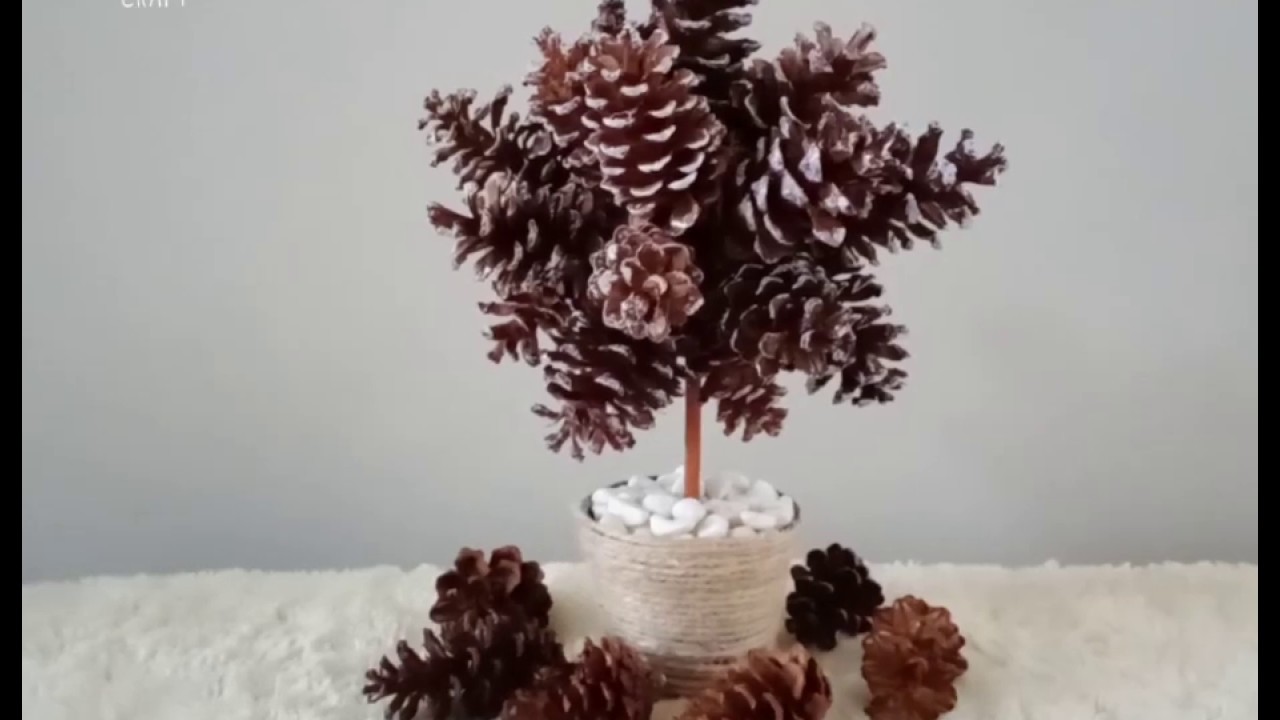Pine Cone Crafts Idea - Easy Christmas Decorations to Make