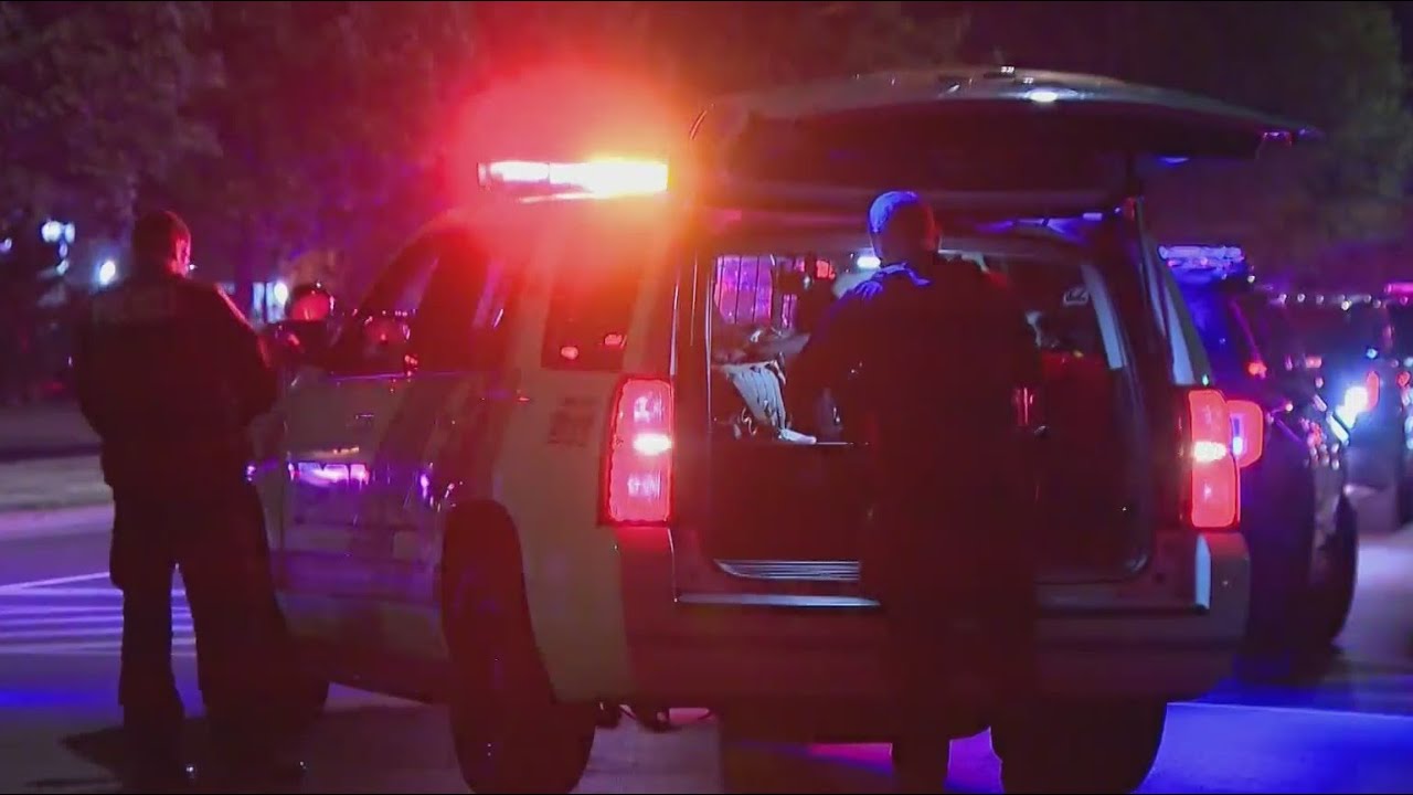 Officer shot, neighborhood locked down after early morning chase in Romeoville