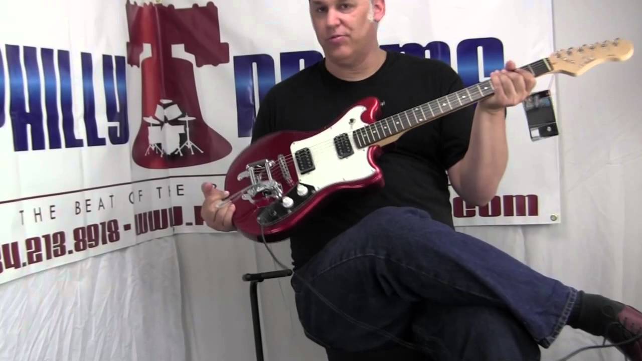EKO Manta Guitar Electric Reissue Series With Tremolo