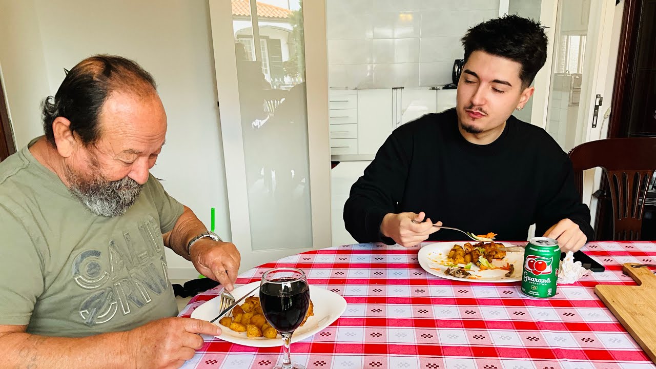 Asinhas no Forno a Pedido do Neto …Ele e o Avô Adoraram 