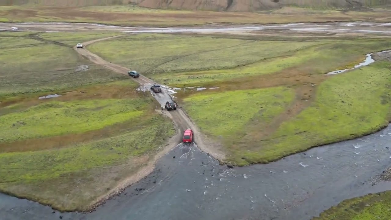 Haustfer&eth; inn&aacute; Sy&eth;ra fjallabak