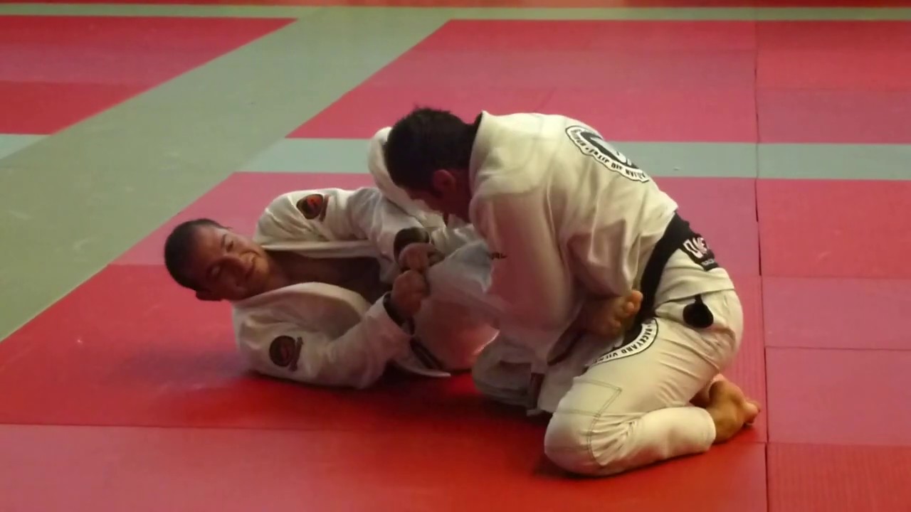 Alberto Crane vs Orlando Neto - FINAL - IBJJF London Open 2014 - Black Master 2