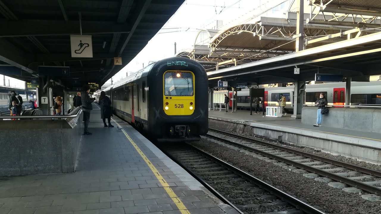 SNCB IC Bruxelles-Midi / Brussel-Zuid - Leuven / Louvain via Brussels Airport-Zaventem AM96 / MS96