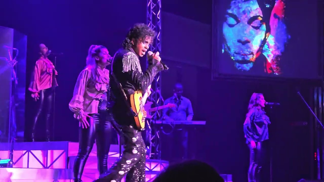 Prince look-a-like at Legends In Concert at Myrtle Beach.