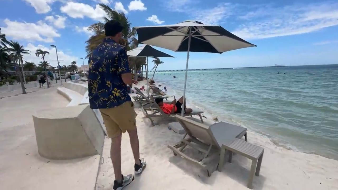 Puerto Progreso se está quedando sin playa.