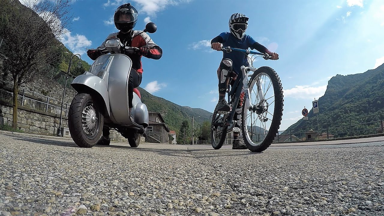 Epic Battle: Vespa 130 vs. Enduro MTB - GoPro Hero4 HD