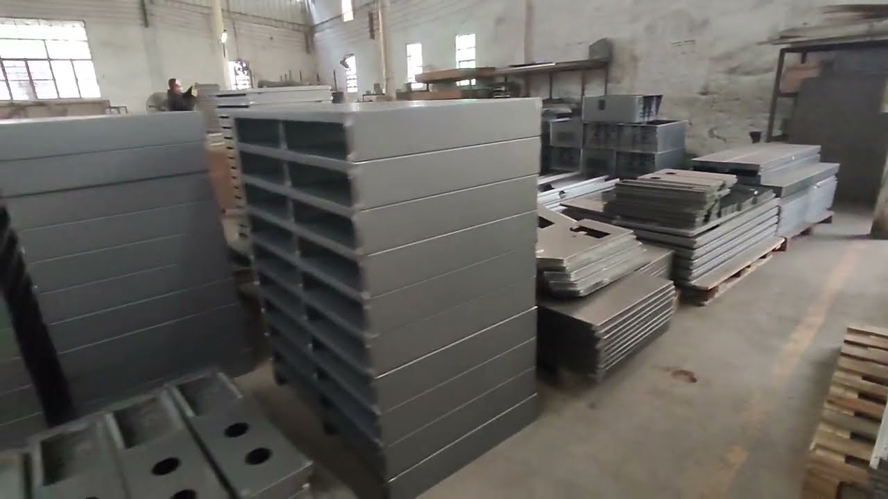 What air compressor should be selected for the laser cutting machine?