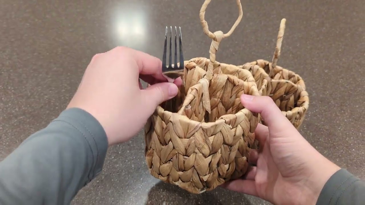 Watch Before Buying - 2 Pcs Woven Utensil Holder