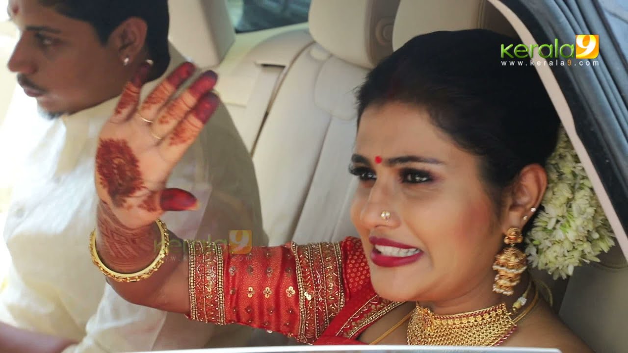 Alina Padikkal Wedding Press Meet | Alina Padikkal Wedding Dress - Kerala9.com