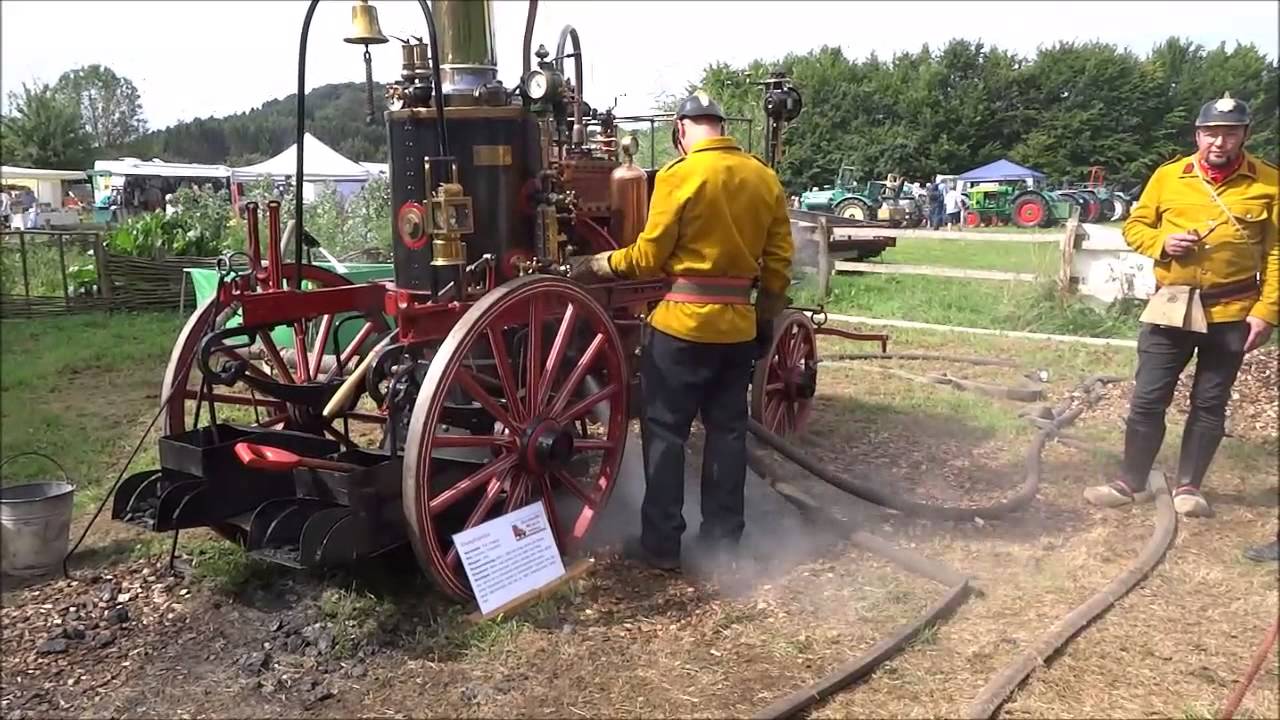 Volldampf voraus Lindlar Dampfmaschinen und Treckertreffen