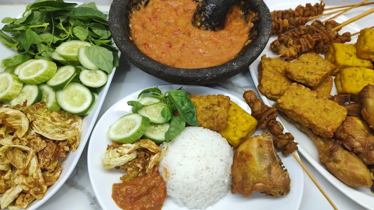 MENU HARIAN (Part 11) AYAM TAHU TEMPE KULIT GORENG SAMBAL PECEL DAN KOL GORENG