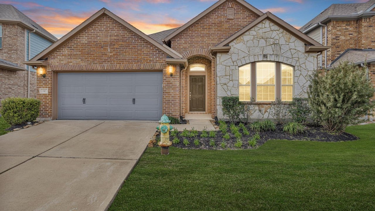 141 Saddle Dr, Jersey Village, TX