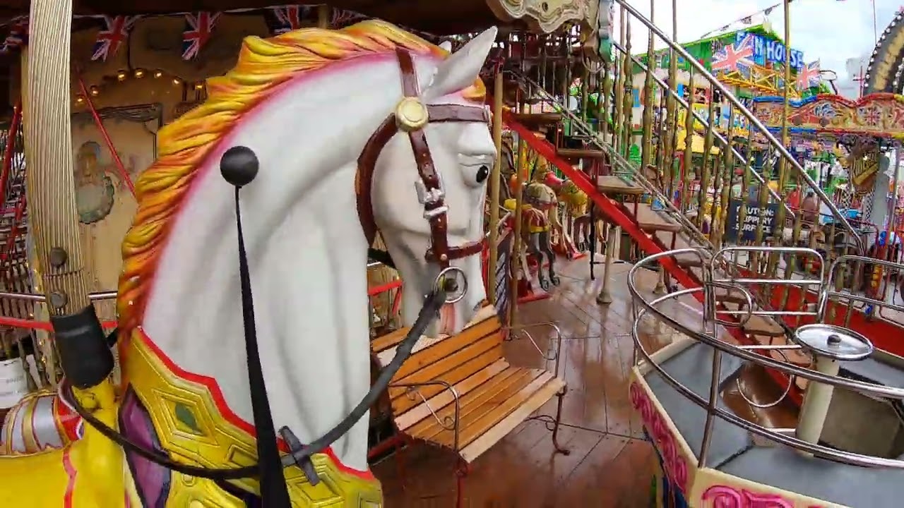 HENRY CHIPPERFIELD DOUBLE DECKER CAROUSEL (onride) at Skegness Vintage Funfair 30/7/2022