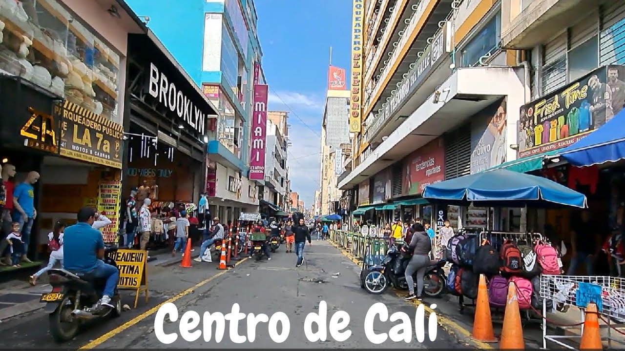 El CENTRO de CALI que Turistas NUNCA Ven | Comercio Callejero EXTREMO