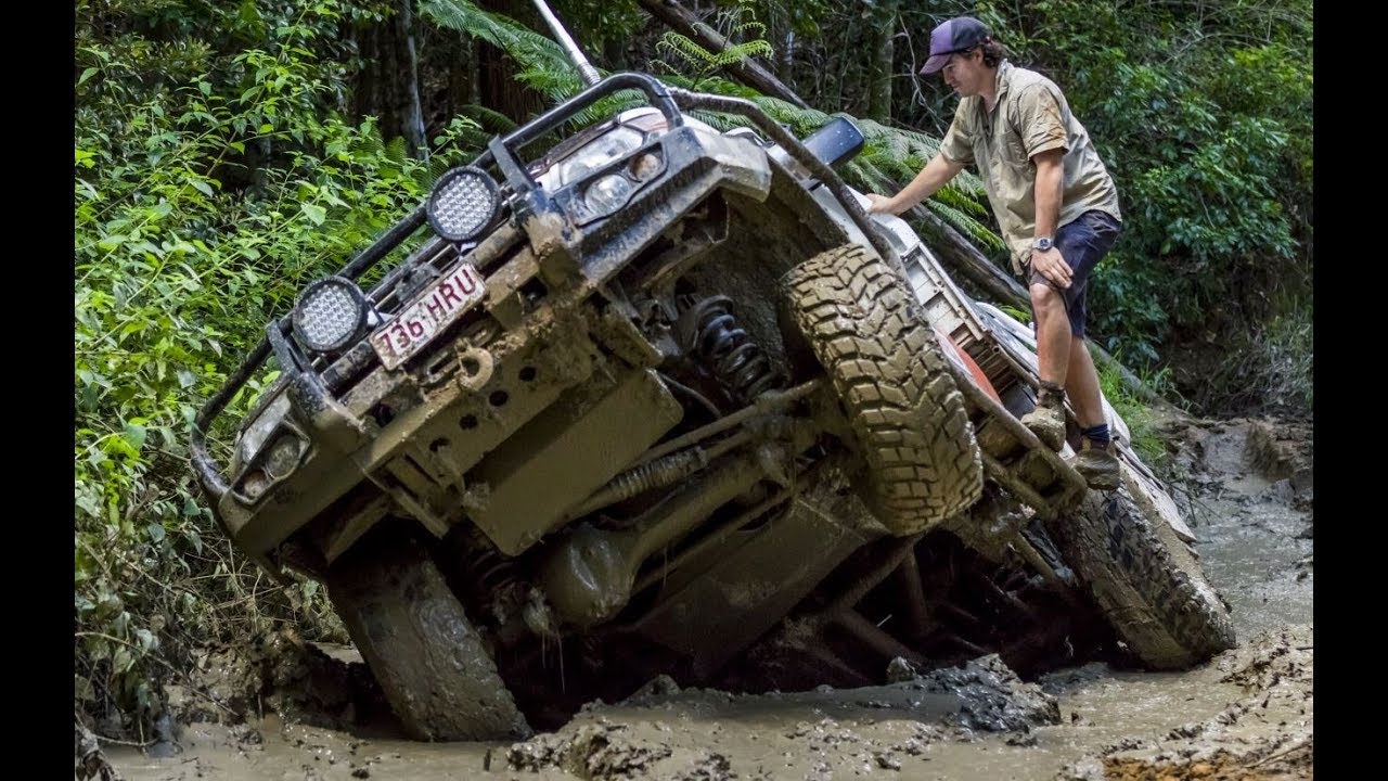 INSANE LIFTS, BOGS & DAMAGE - Glasshouse Mountains Madness!