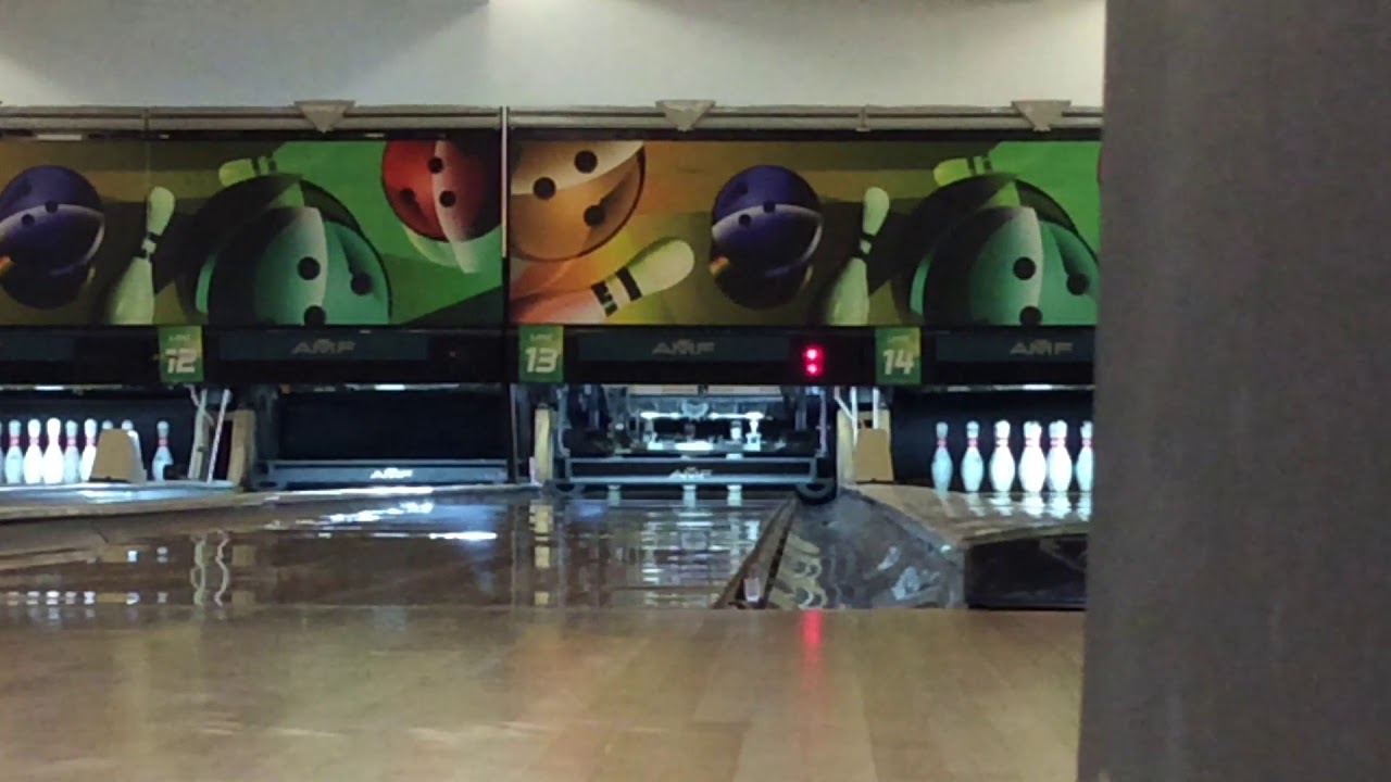 Bowling at SM Bowling center in SM Lanang Premier (8/19/18) Part 3