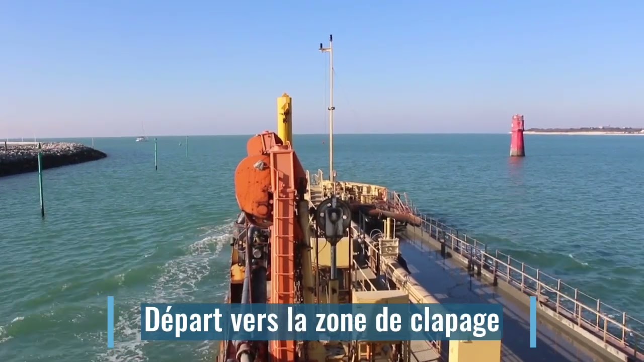 Dragage du chenal du Port de plaisance de La Rochelle