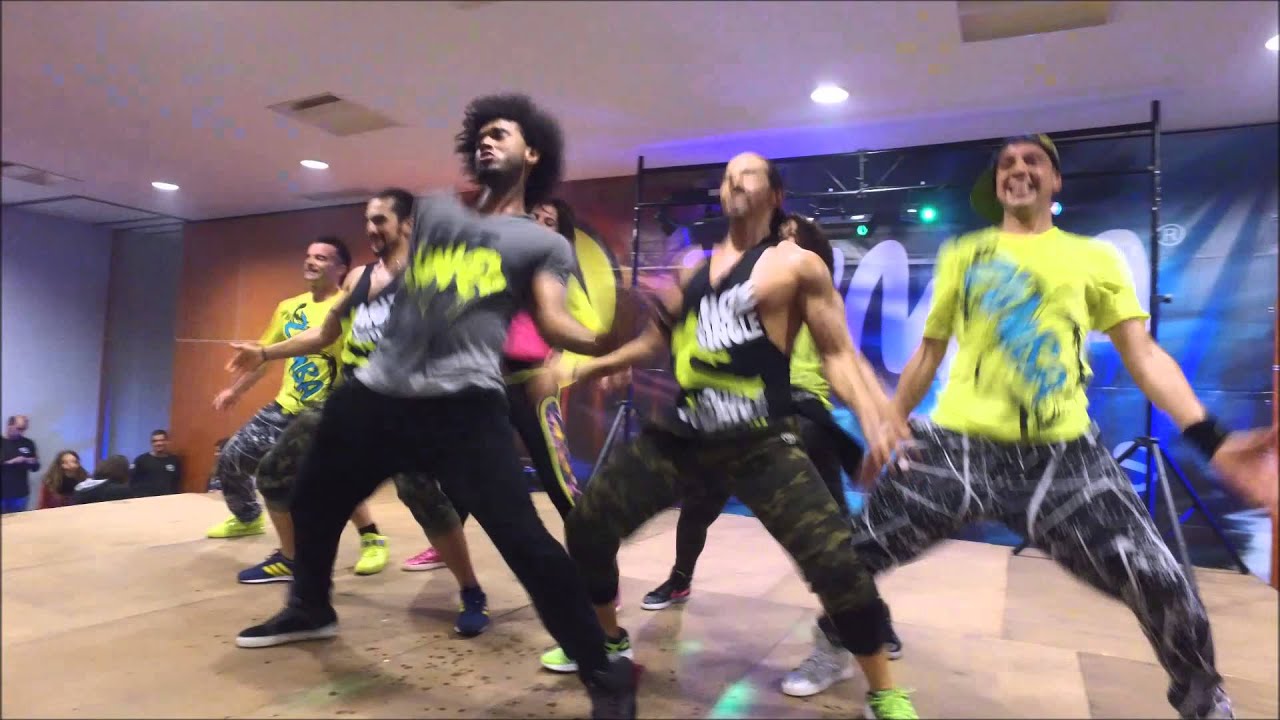 Gémeos Zumba e Martin Mitchel -