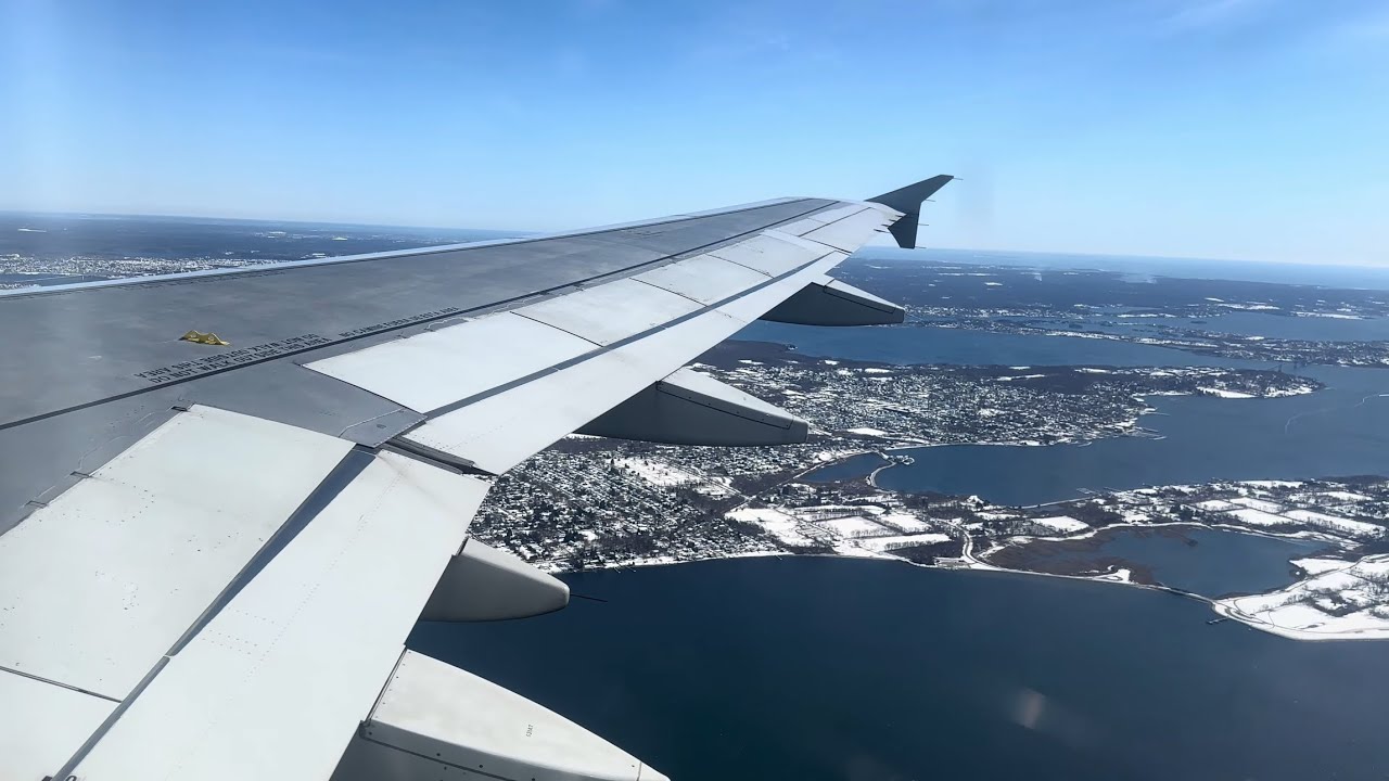 From the Sea to the Snow Beautiful JetBlue A320 Landing into Providence!