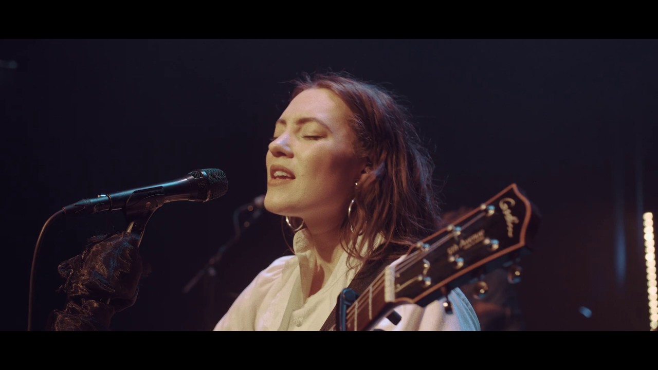 Celine Cairo - Into The West (Annie Lennox Cover)
