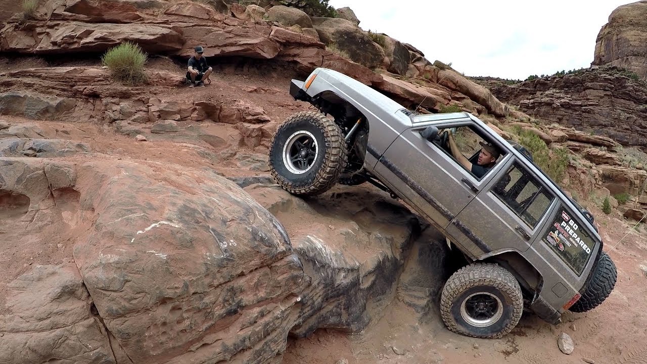 Jeeps wheeling Kane Creek Moab & Hamburger Hill Moab. Rock Crawling Moab