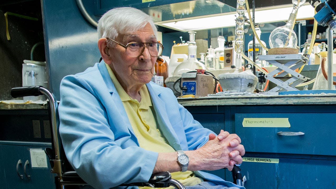 98-year-old professor offers good health advice