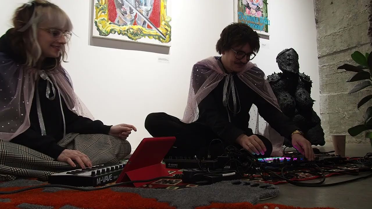 данжон мистери лайв на закрытии выставки (novation circuit + donner b1 + kaoss pad + iPad)